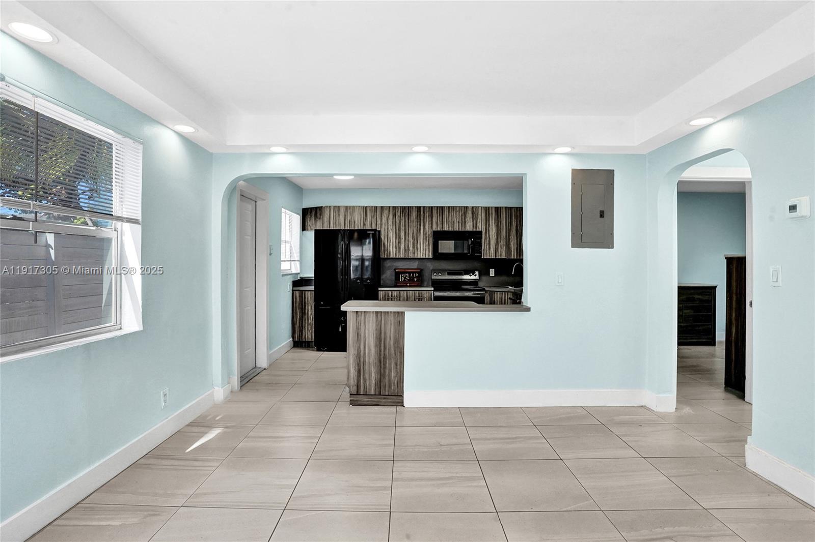 HOLLYWOOD PARK - Residential Income