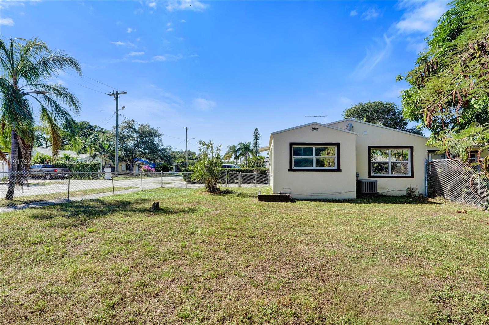 HOLLYWOOD PARK - Residential Income