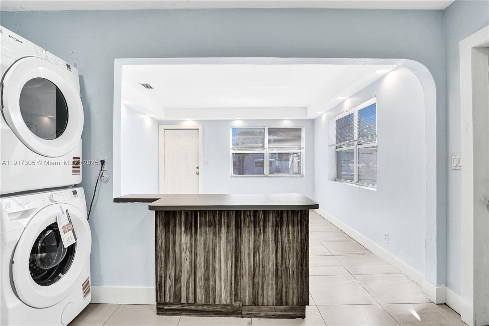 HOLLYWOOD PARK - Residential Income