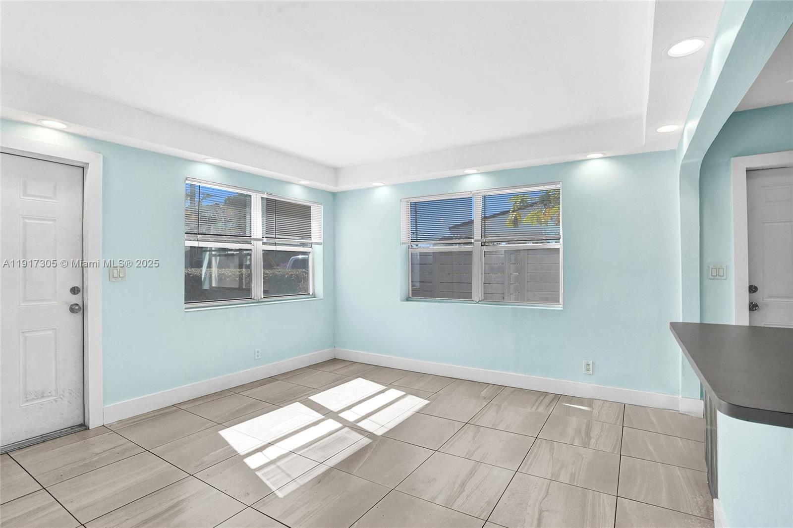 HOLLYWOOD PARK - Residential Income