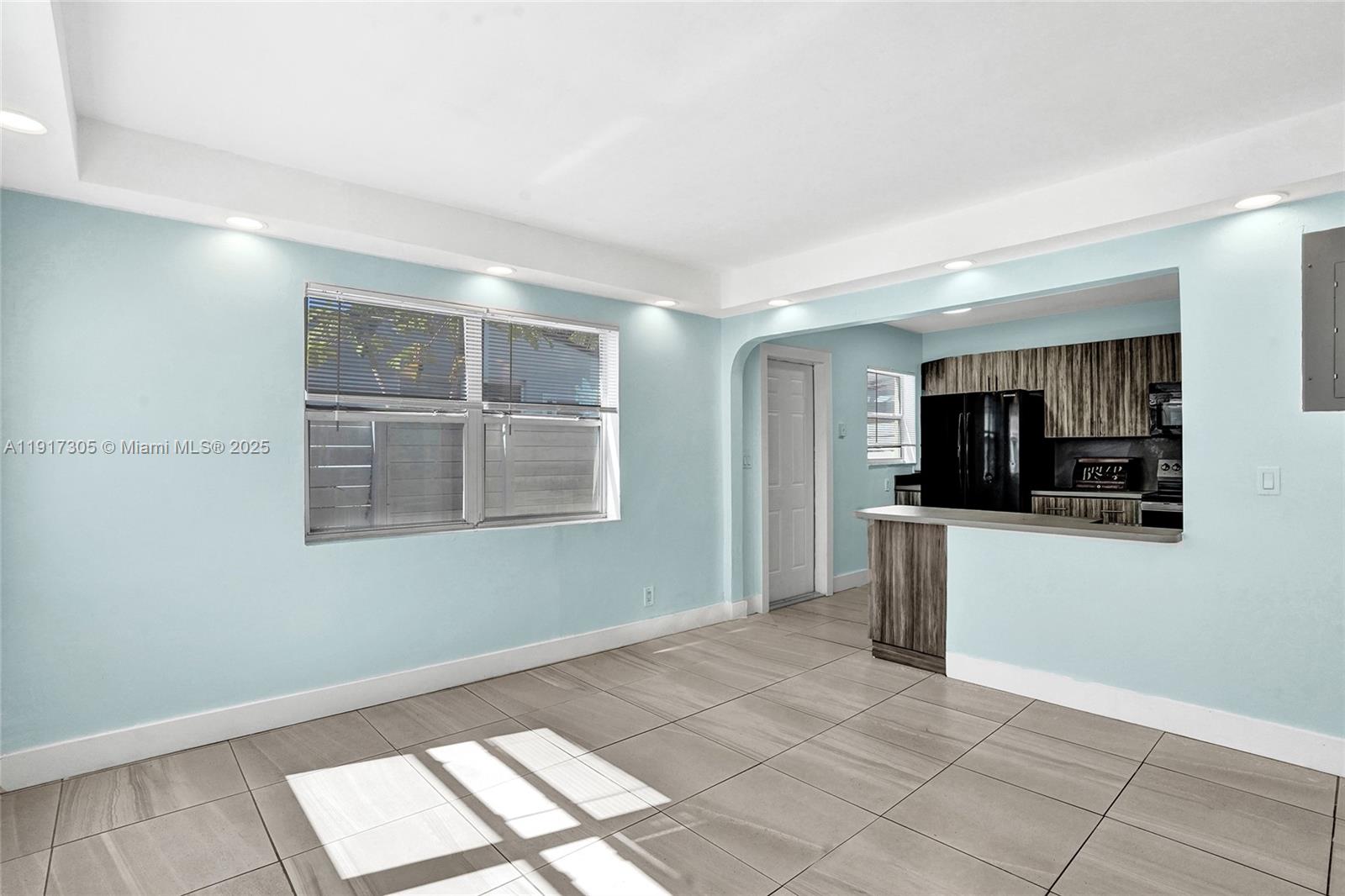 HOLLYWOOD PARK - Residential Income