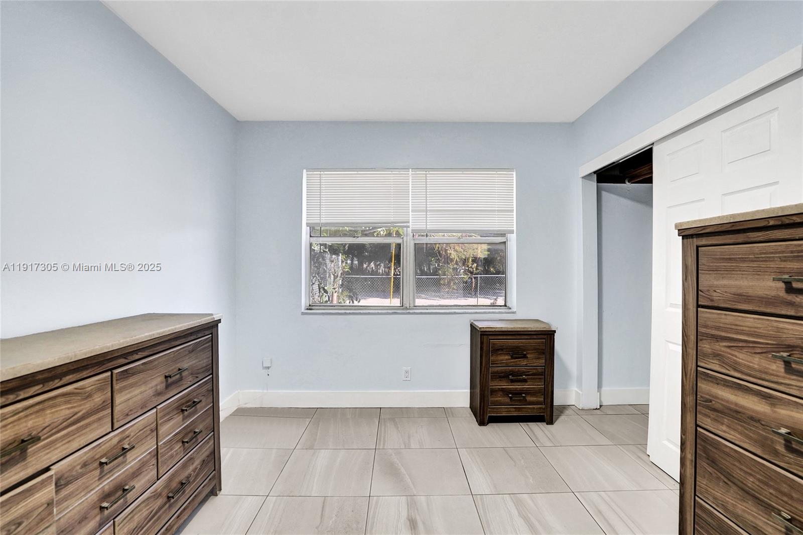 HOLLYWOOD PARK - Residential Income