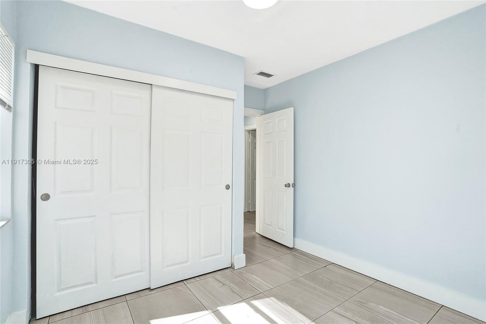 HOLLYWOOD PARK - Residential Income