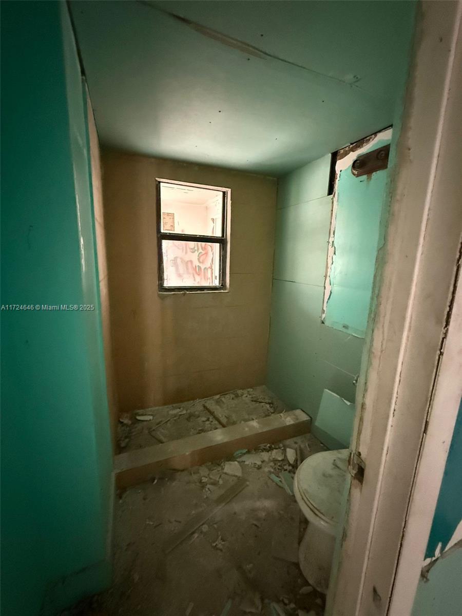 ROCKMOOR VILLA TRACK - Residential Income