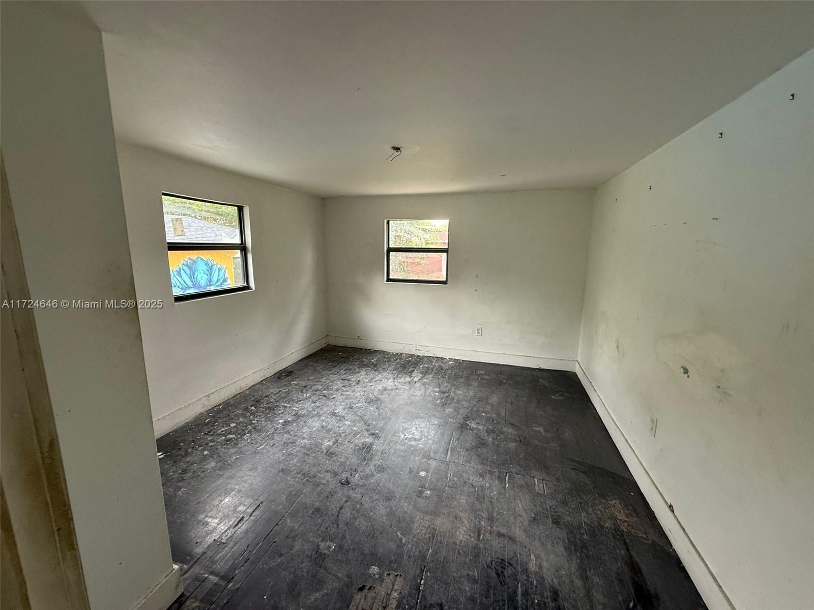 ROCKMOOR VILLA TRACK - Residential Income