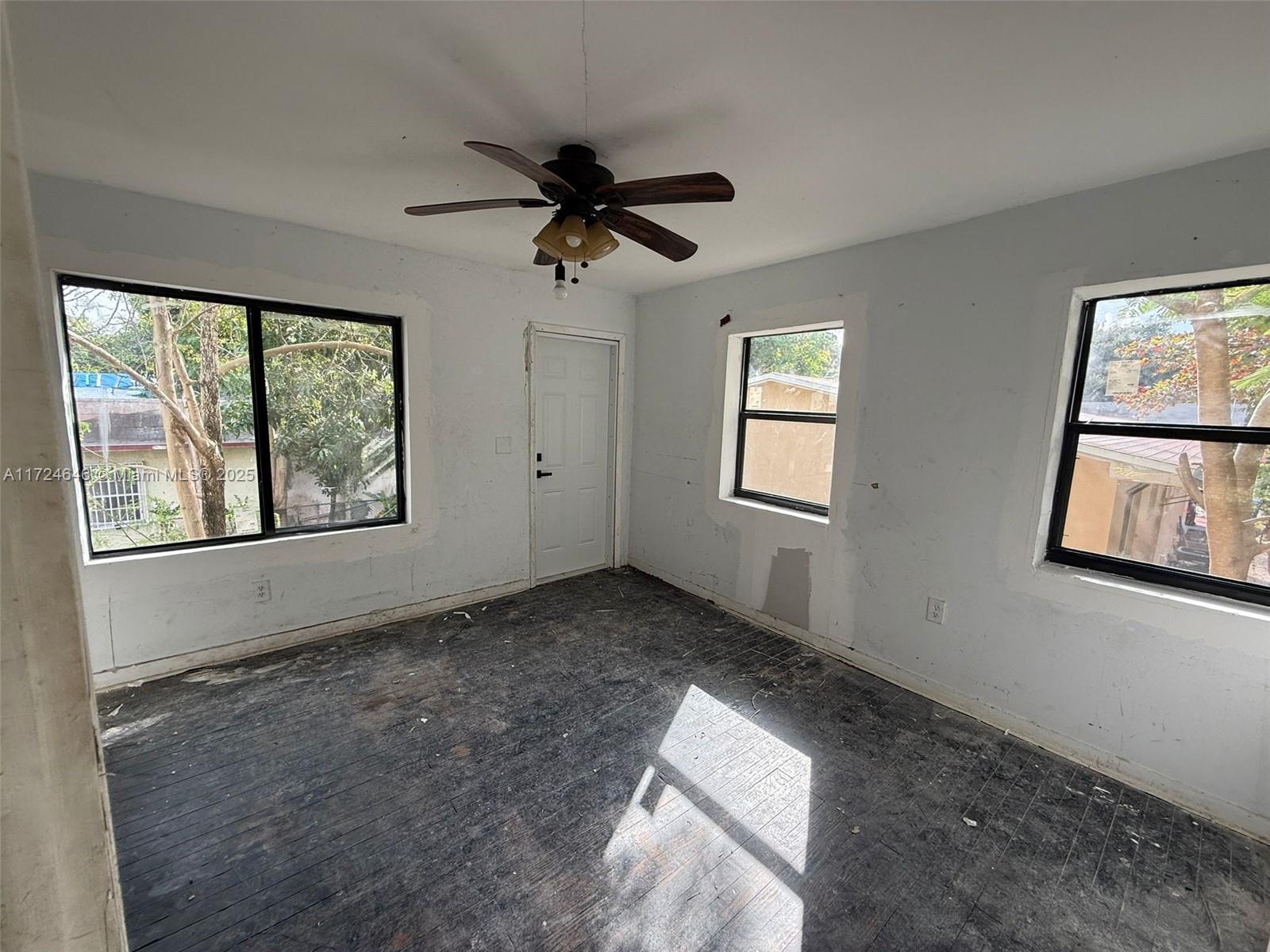 ROCKMOOR VILLA TRACK - Residential Income