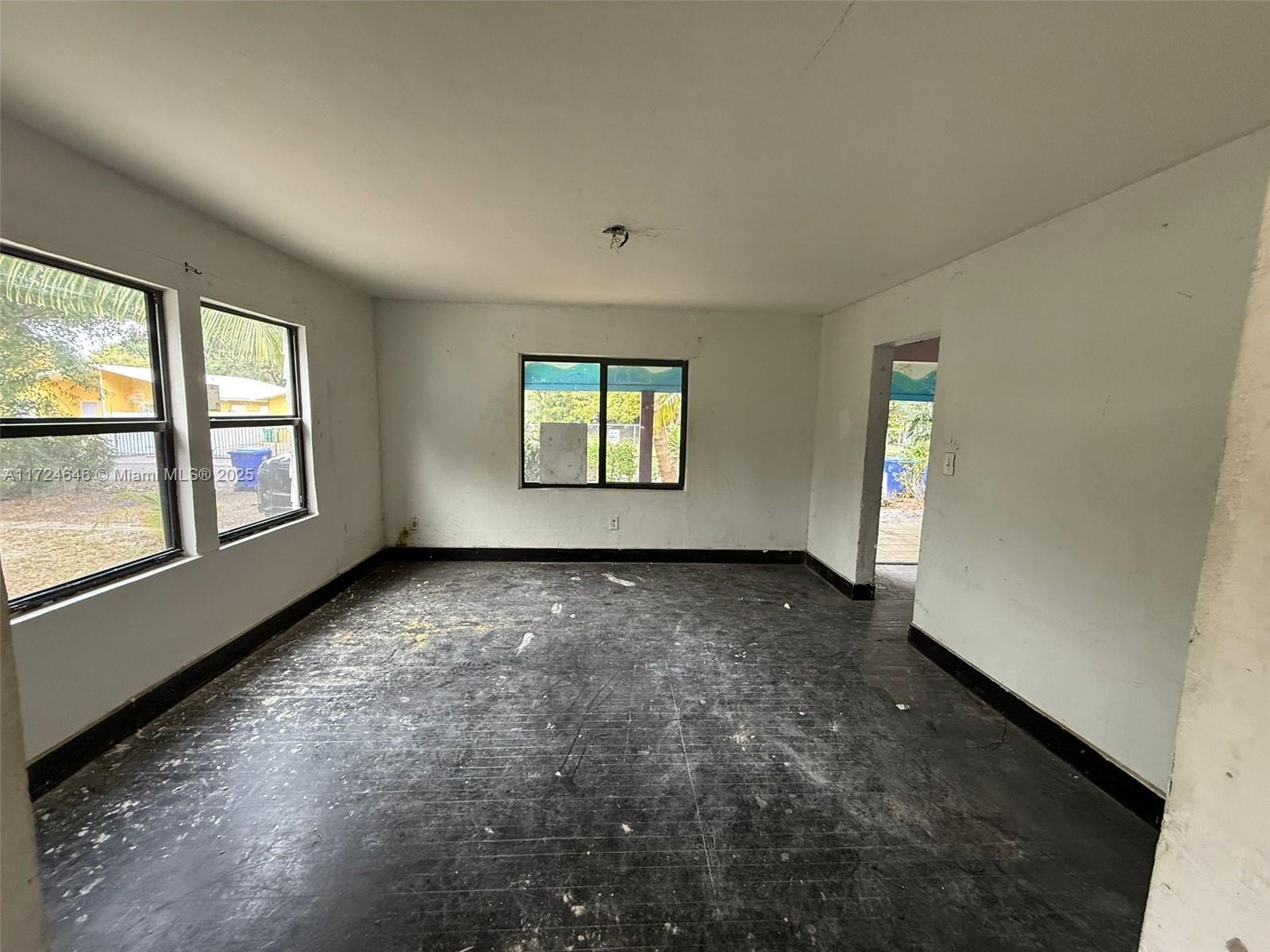 ROCKMOOR VILLA TRACK - Residential Income
