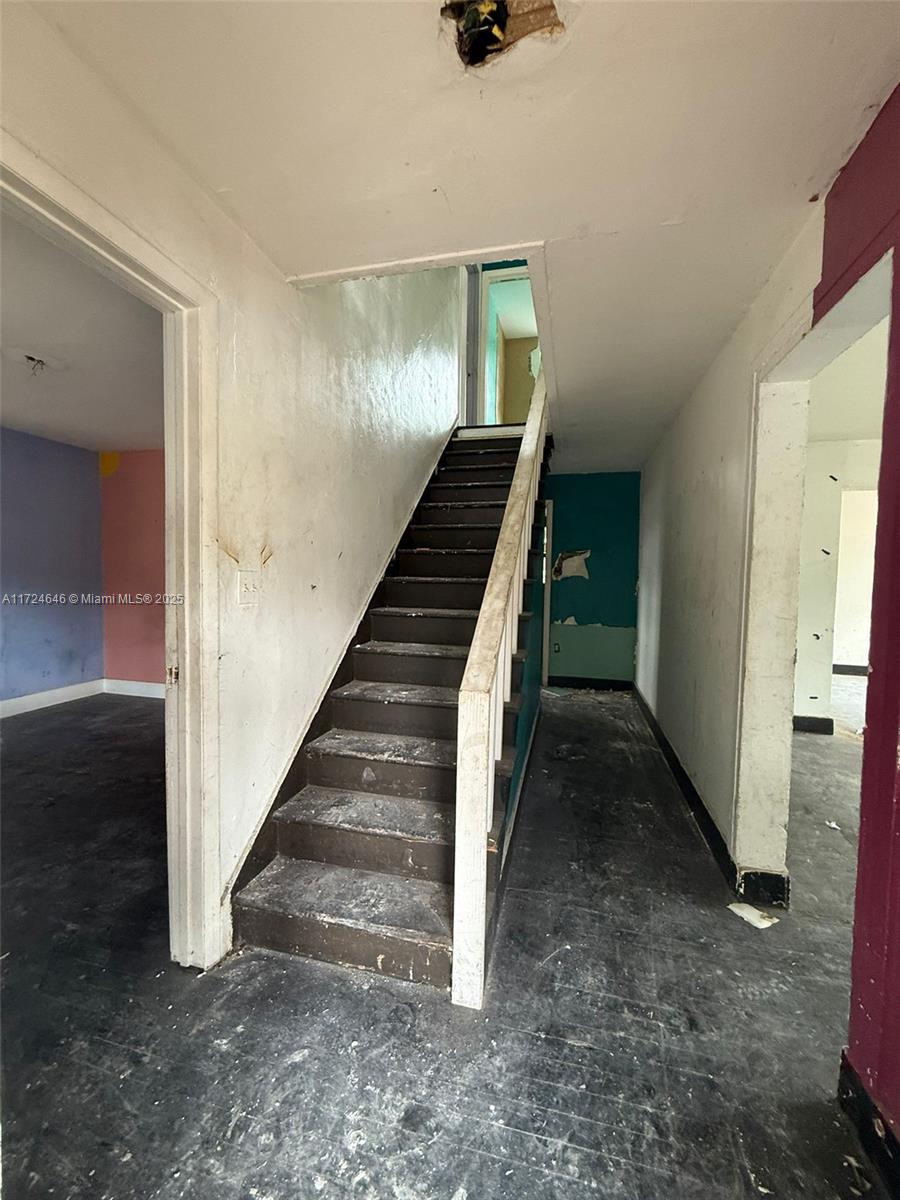 ROCKMOOR VILLA TRACK - Residential Income