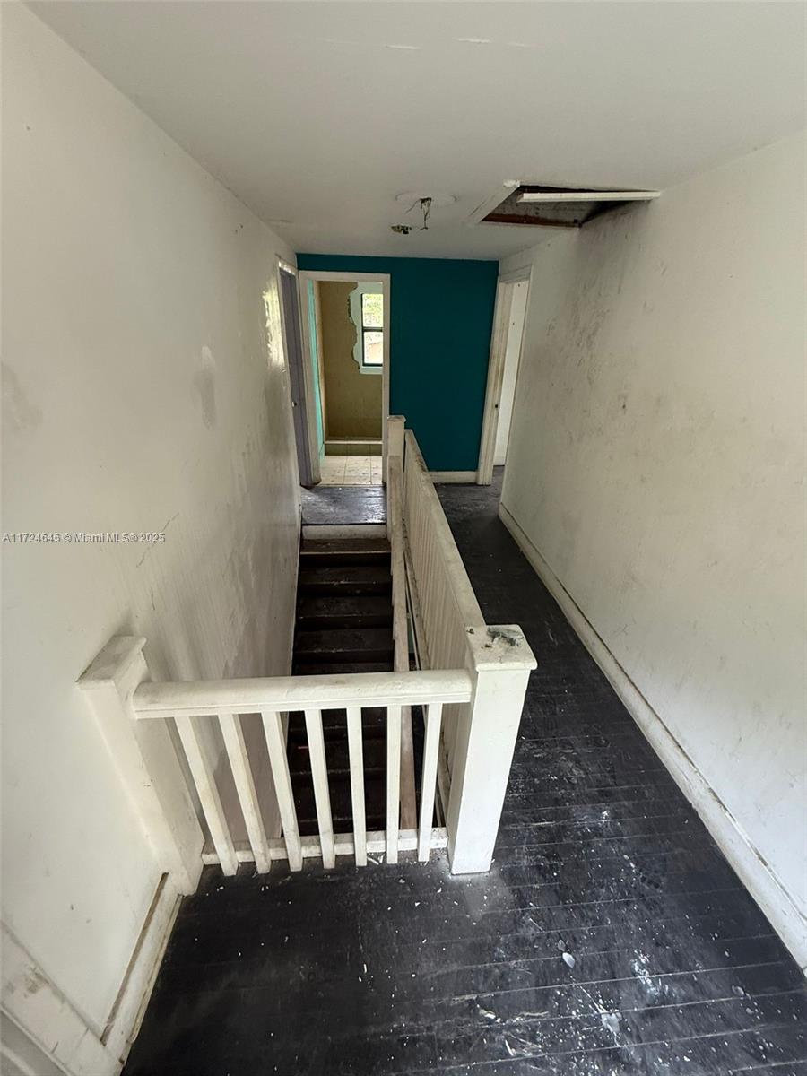 ROCKMOOR VILLA TRACK - Residential Income