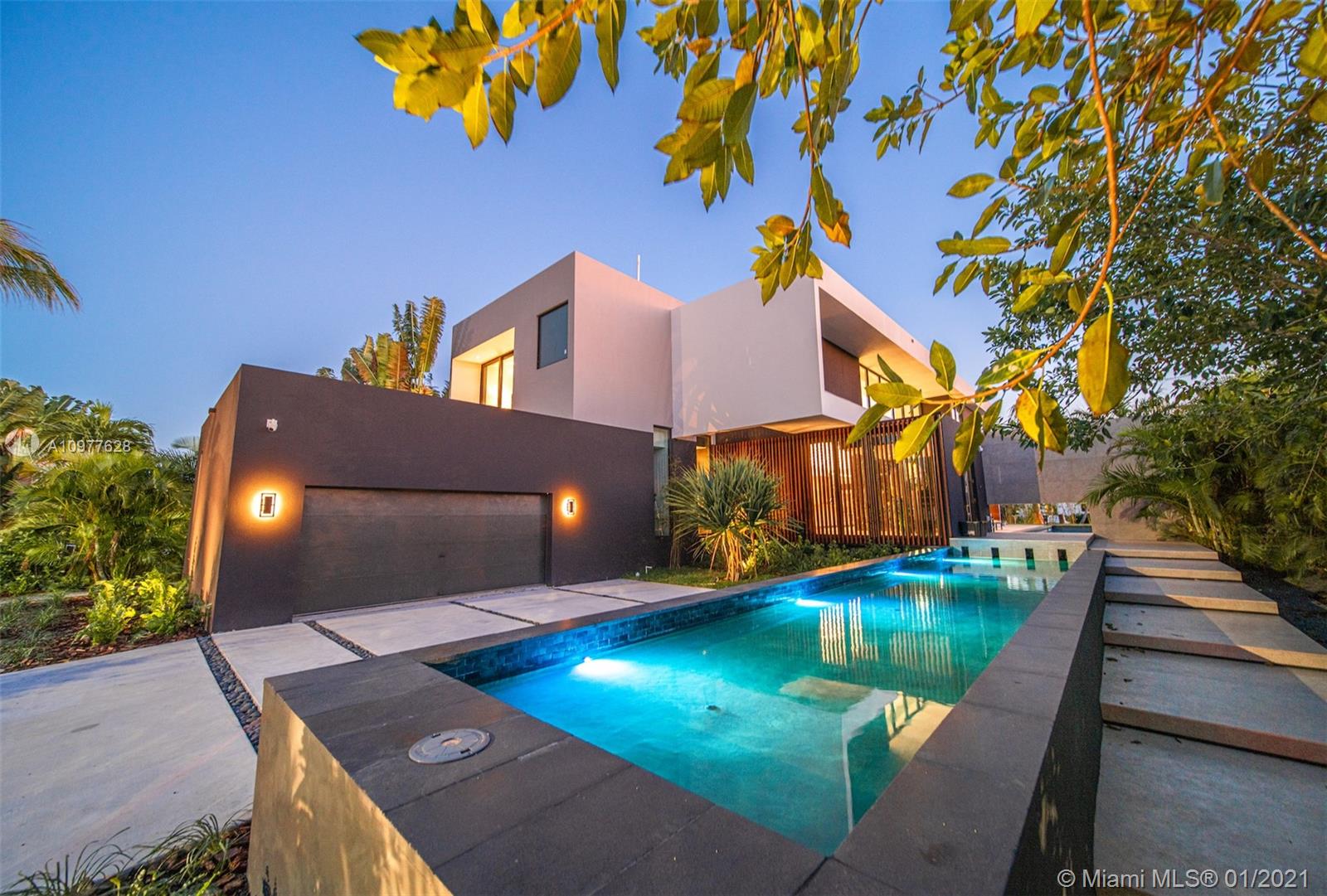 NORMANDY GOLF COURSE - Residential