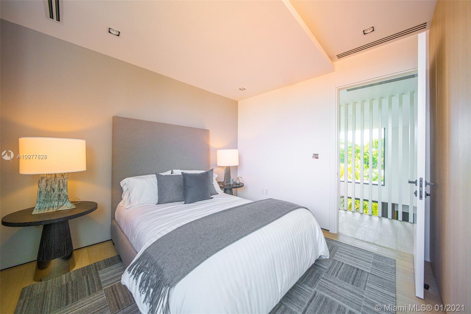 NORMANDY GOLF COURSE - Residential