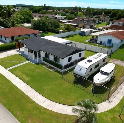 11462 SW 225th St Miami FL 33170