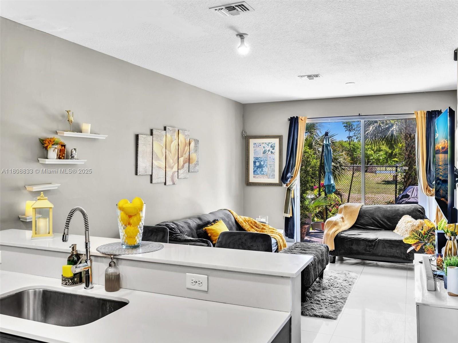 GEORGETOWN - Residential