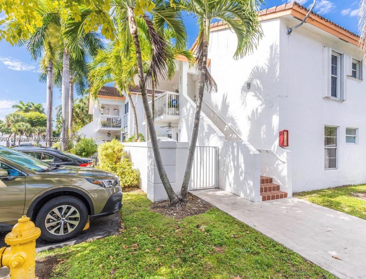 POINT LAKE CONDO VIII - Residential Lease