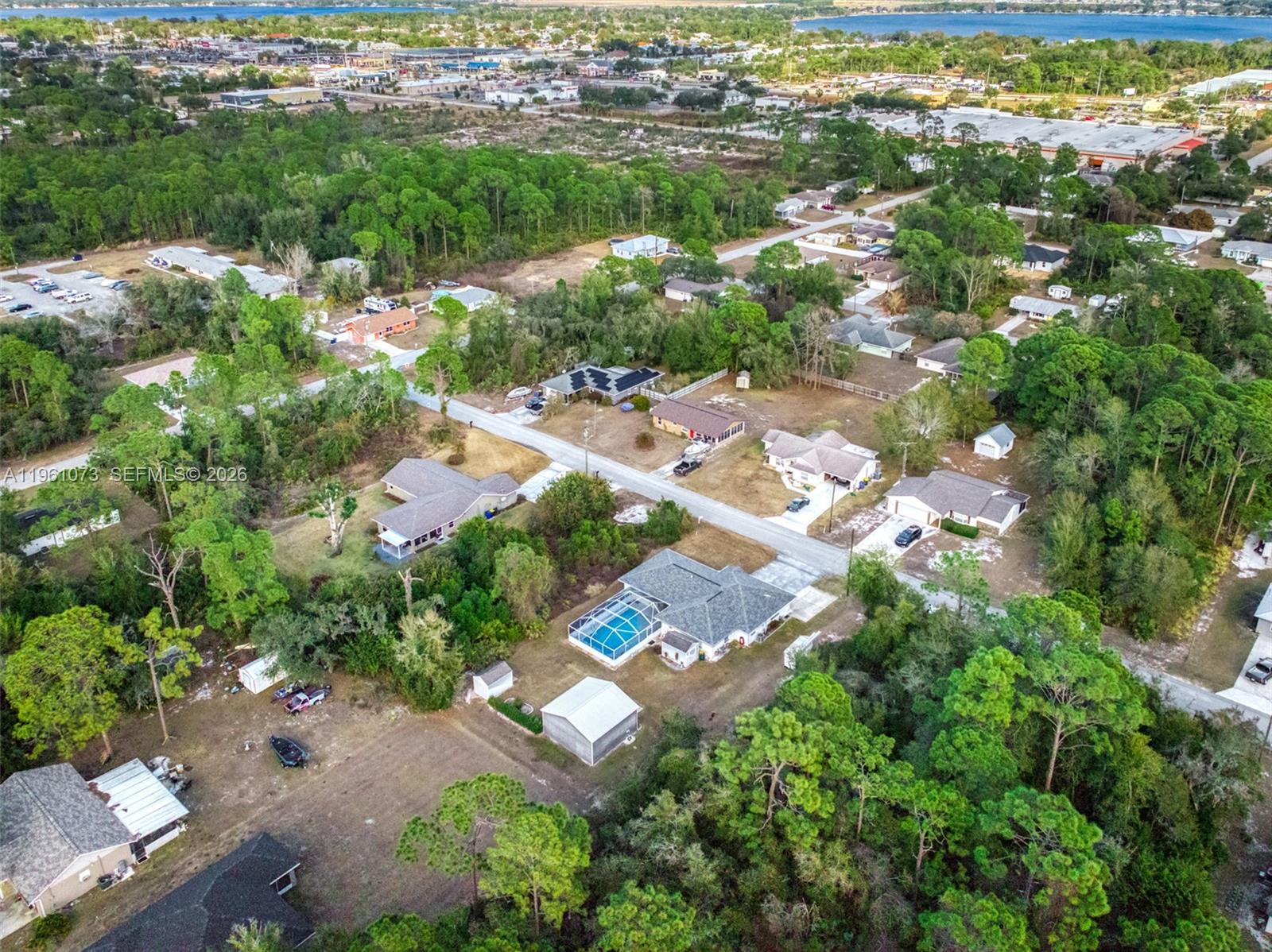 SEBRING COUNTRY ESTATES - Residential