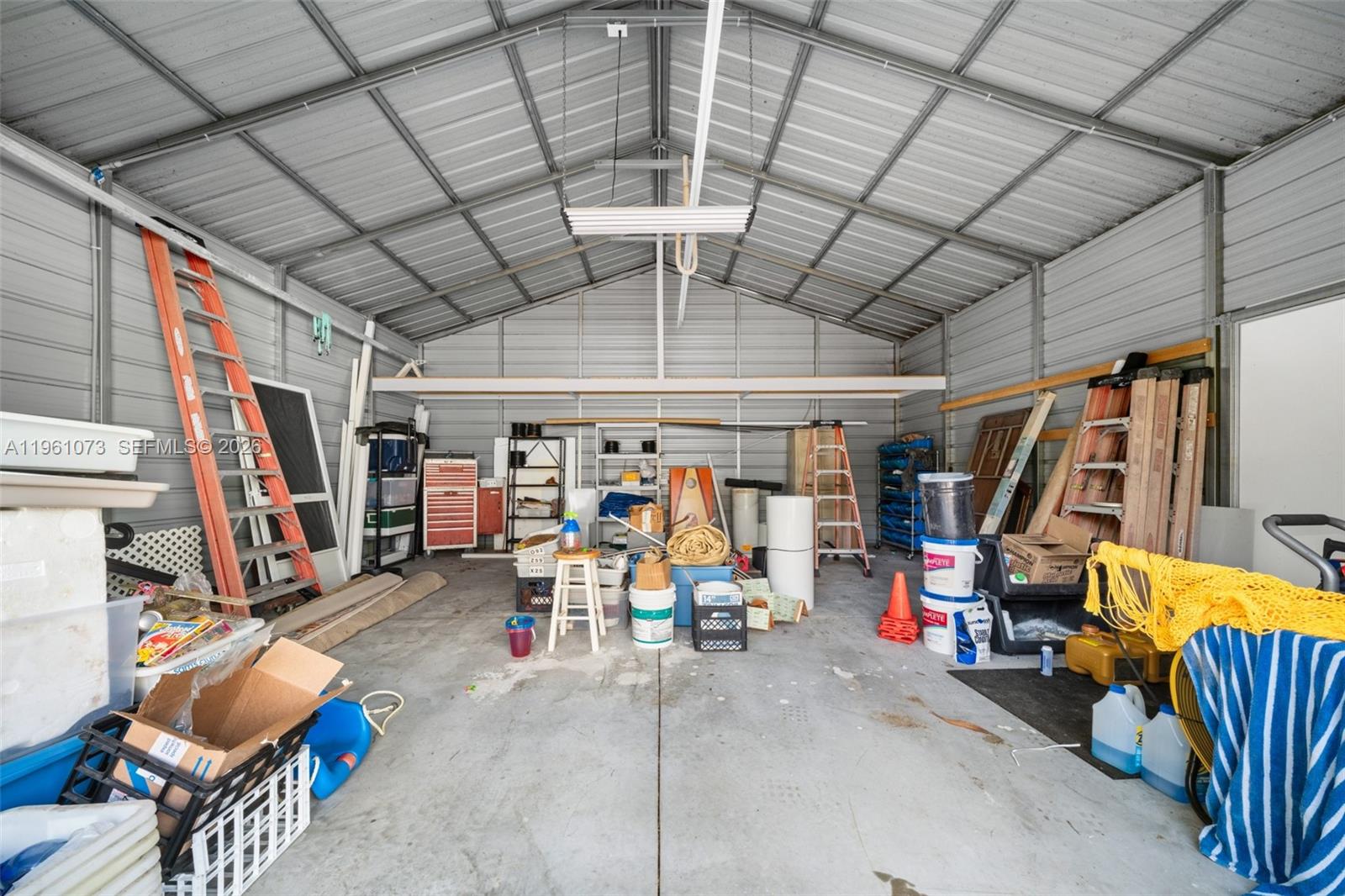 SEBRING COUNTRY ESTATES - Residential