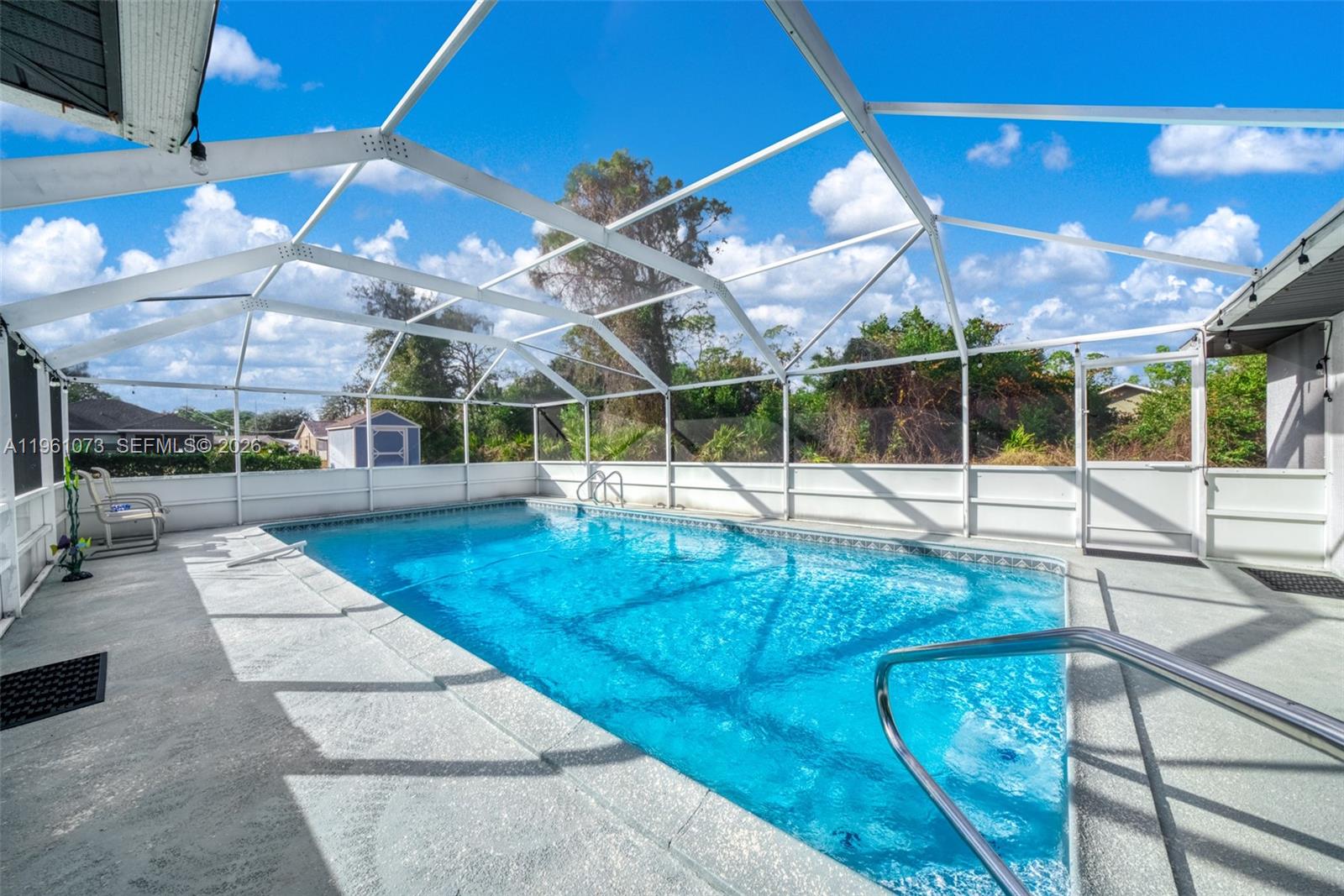 SEBRING COUNTRY ESTATES - Residential