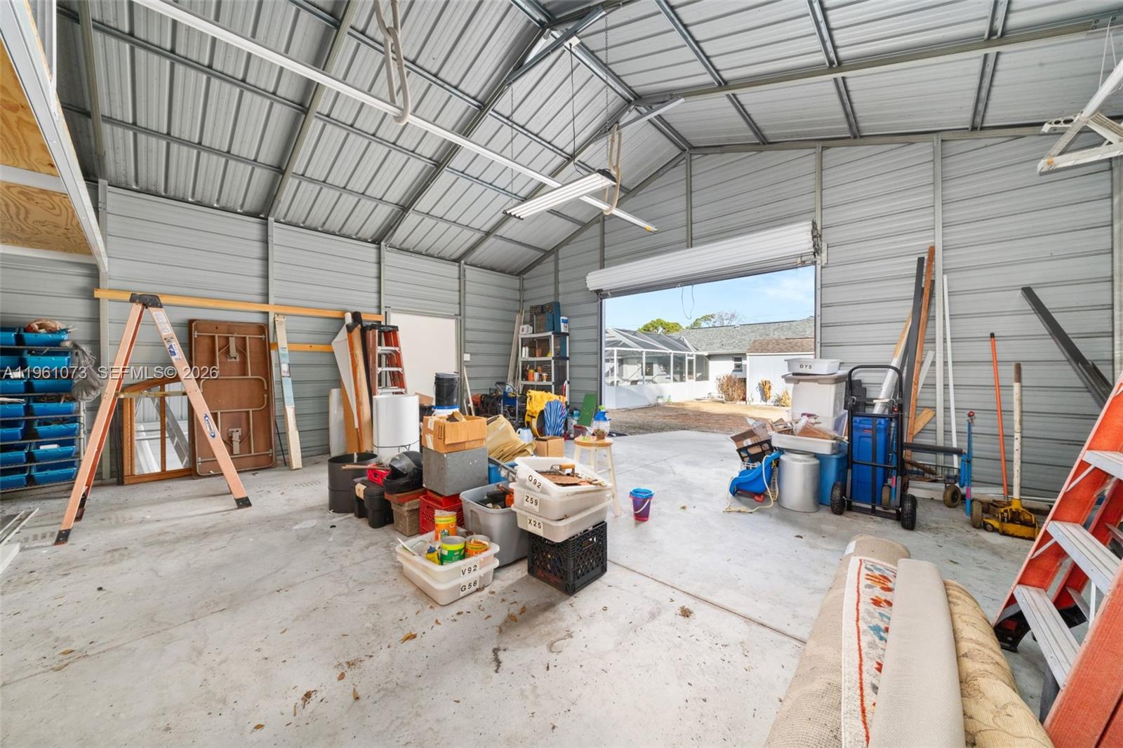 SEBRING COUNTRY ESTATES - Residential