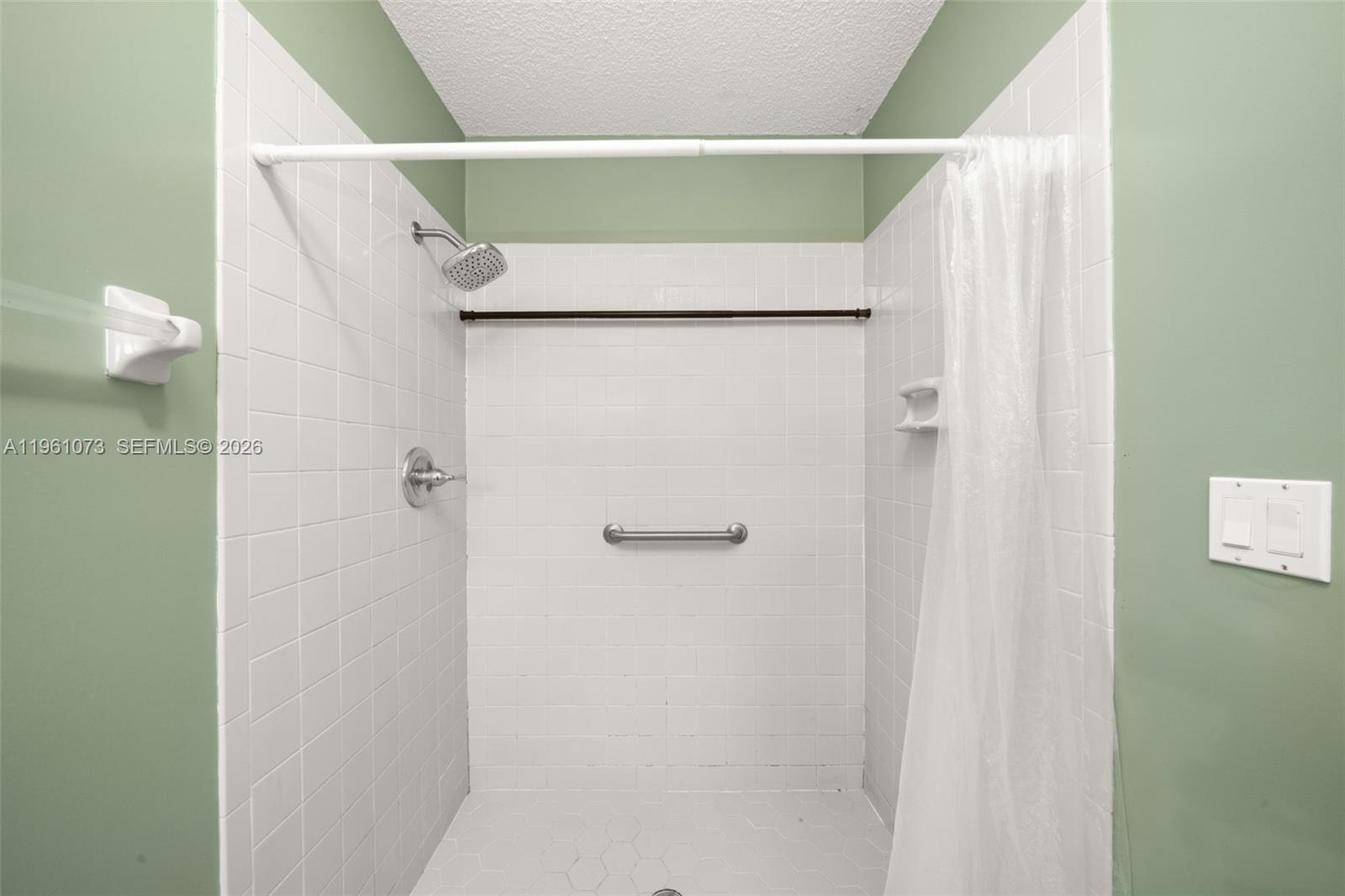 SEBRING COUNTRY ESTATES - Residential