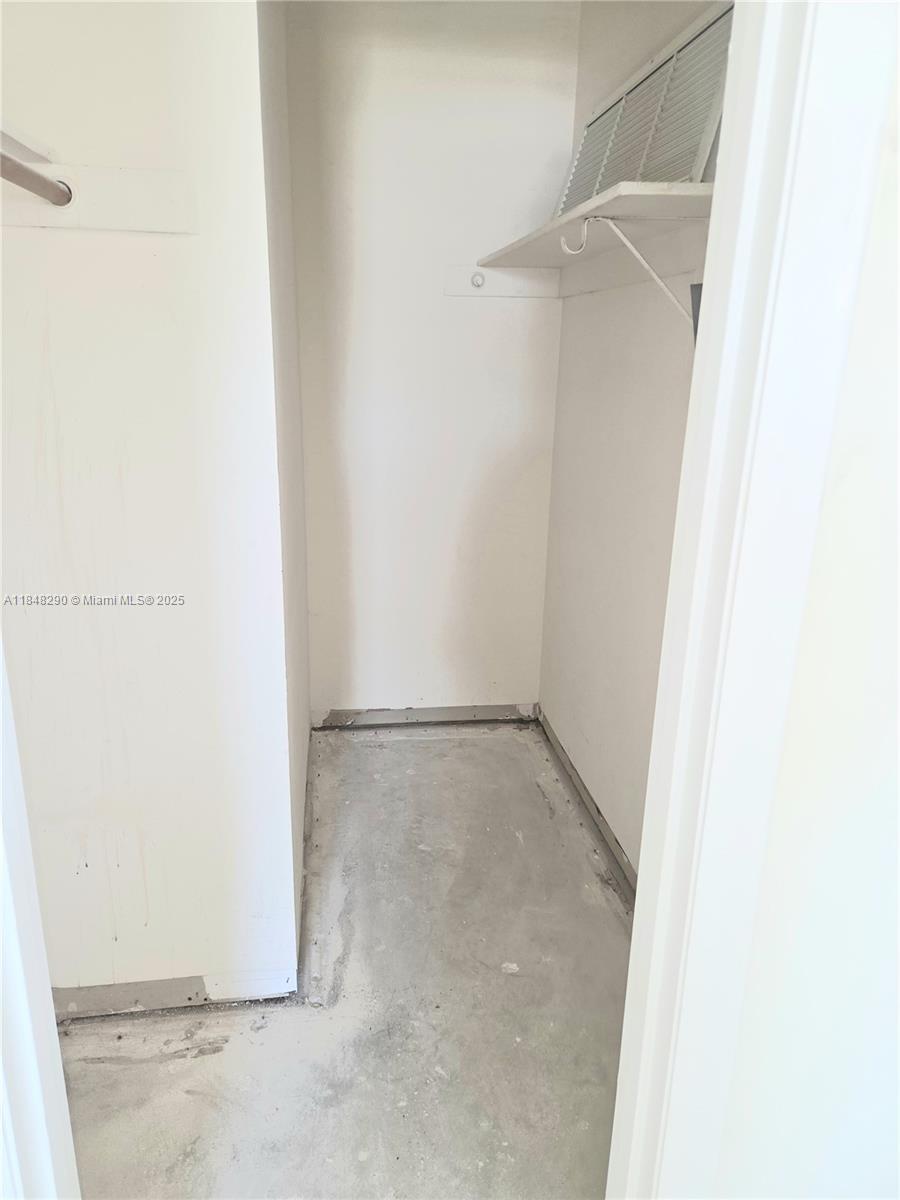 LAKEWOOD PARK UNIT 8 - Residential