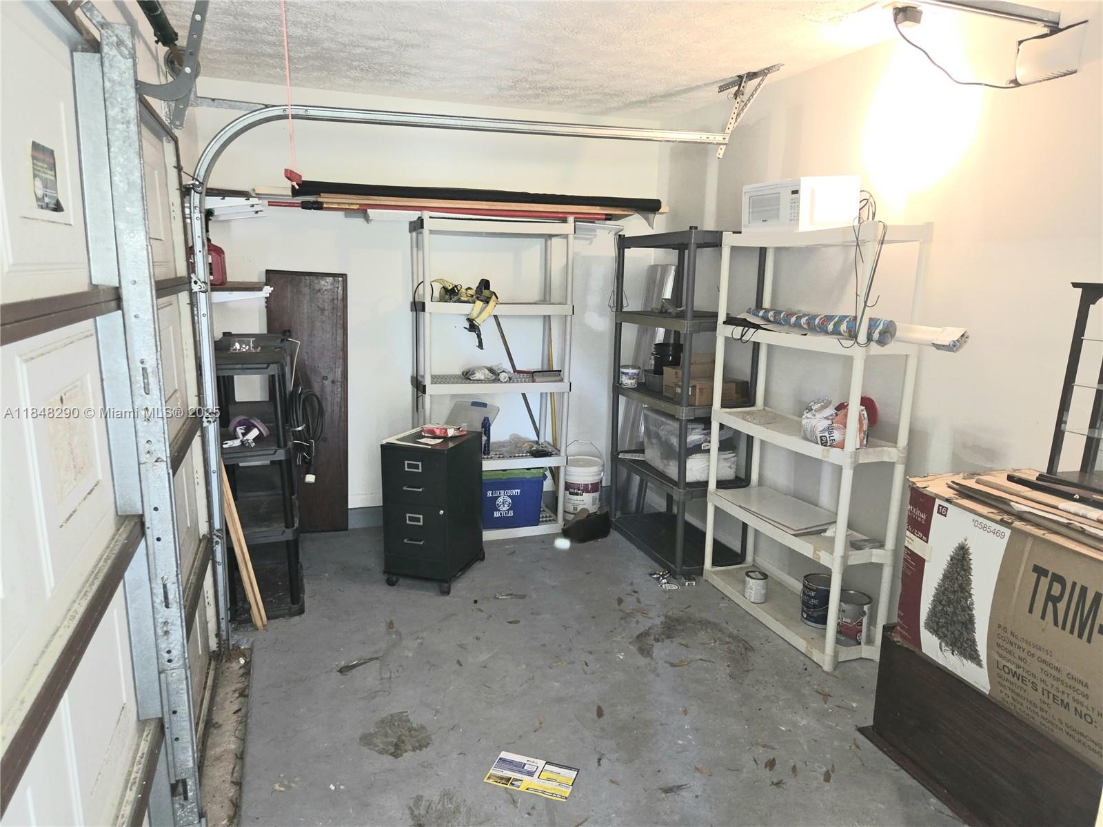 LAKEWOOD PARK UNIT 8 - Residential