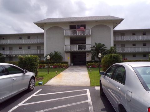 Condominium in Hollywood FL 1200 Hillcrest Ct Ct.jpg