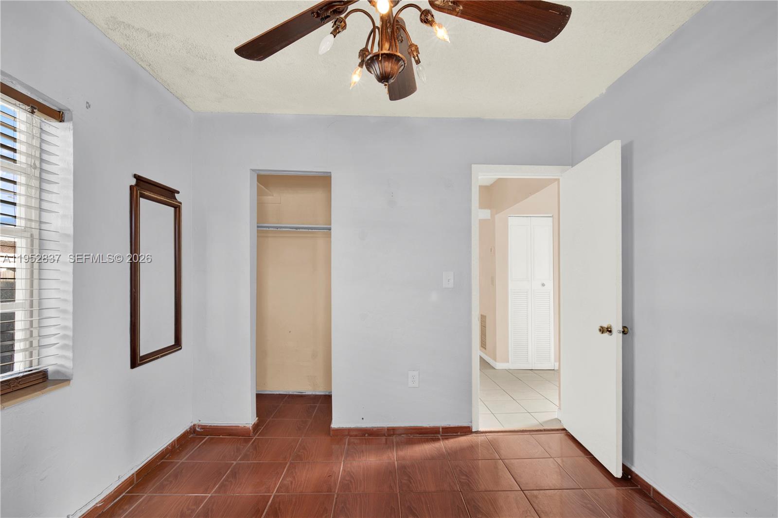 HIALEAH 8TH ADDN - Residential