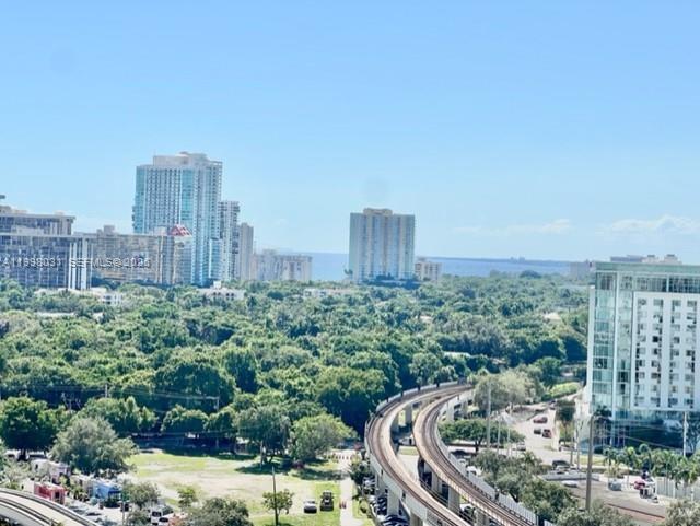 THE AXIS ON BRICKELL COND - Residential Lease