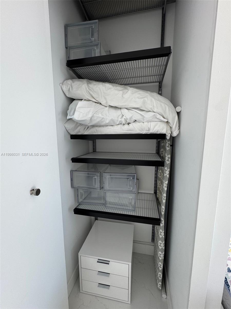 THE AXIS ON BRICKELL COND - Residential Lease