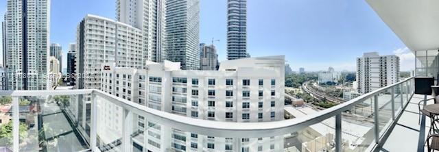THE AXIS ON BRICKELL COND - Residential Lease