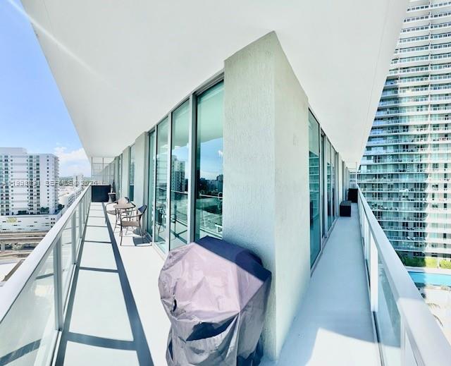 THE AXIS ON BRICKELL COND - Residential Lease