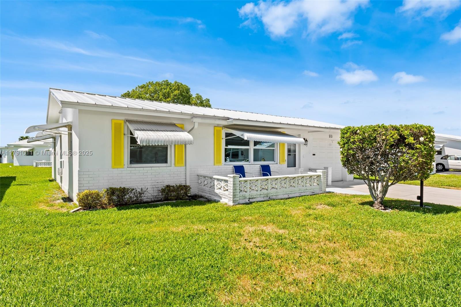 Palm Beach Leisureville - Residential Lease