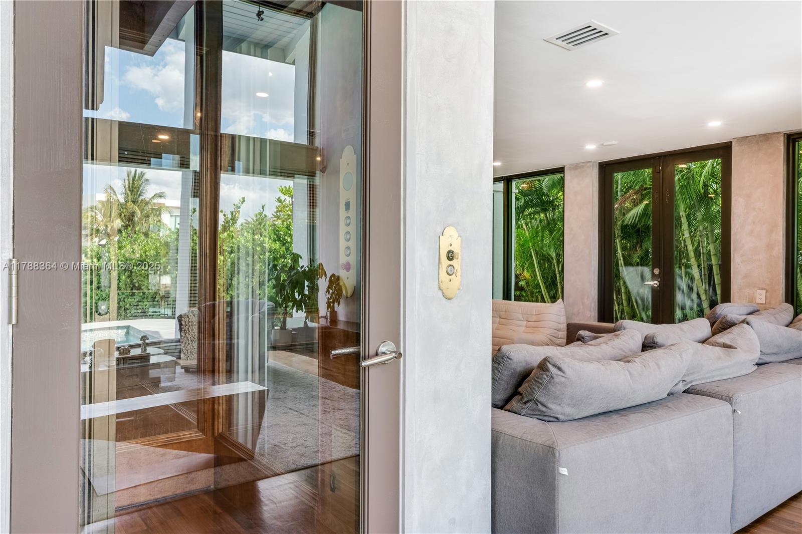 SAN SOUCI ESTATES - Residential