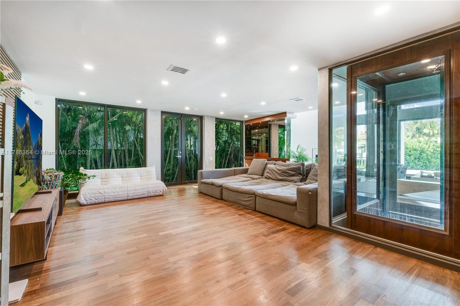 SAN SOUCI ESTATES - Residential