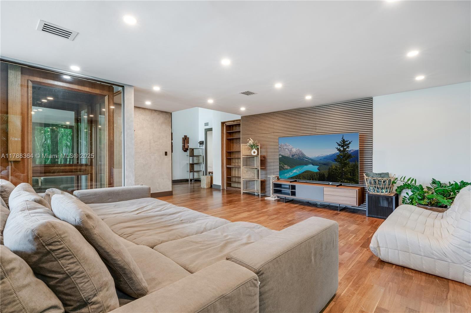 SAN SOUCI ESTATES - Residential