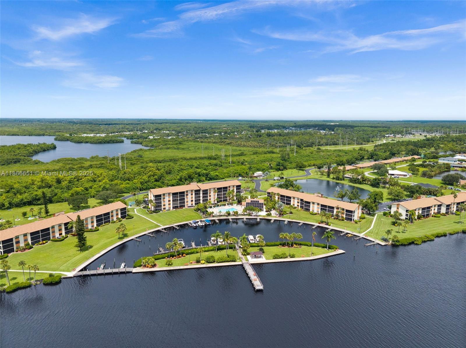 Baypointe Yacht & Racquet - Residential