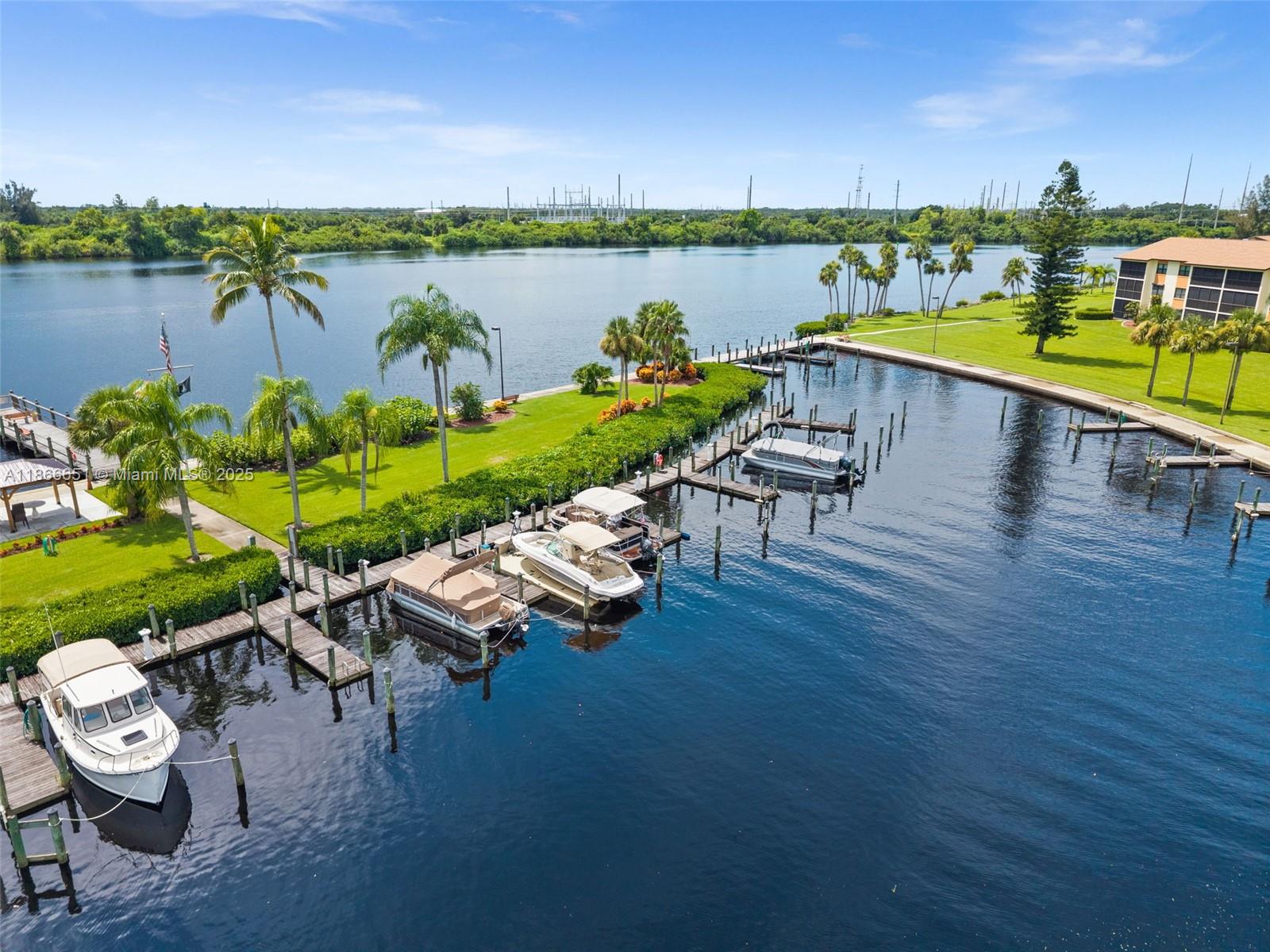 Baypointe Yacht & Racquet - Residential