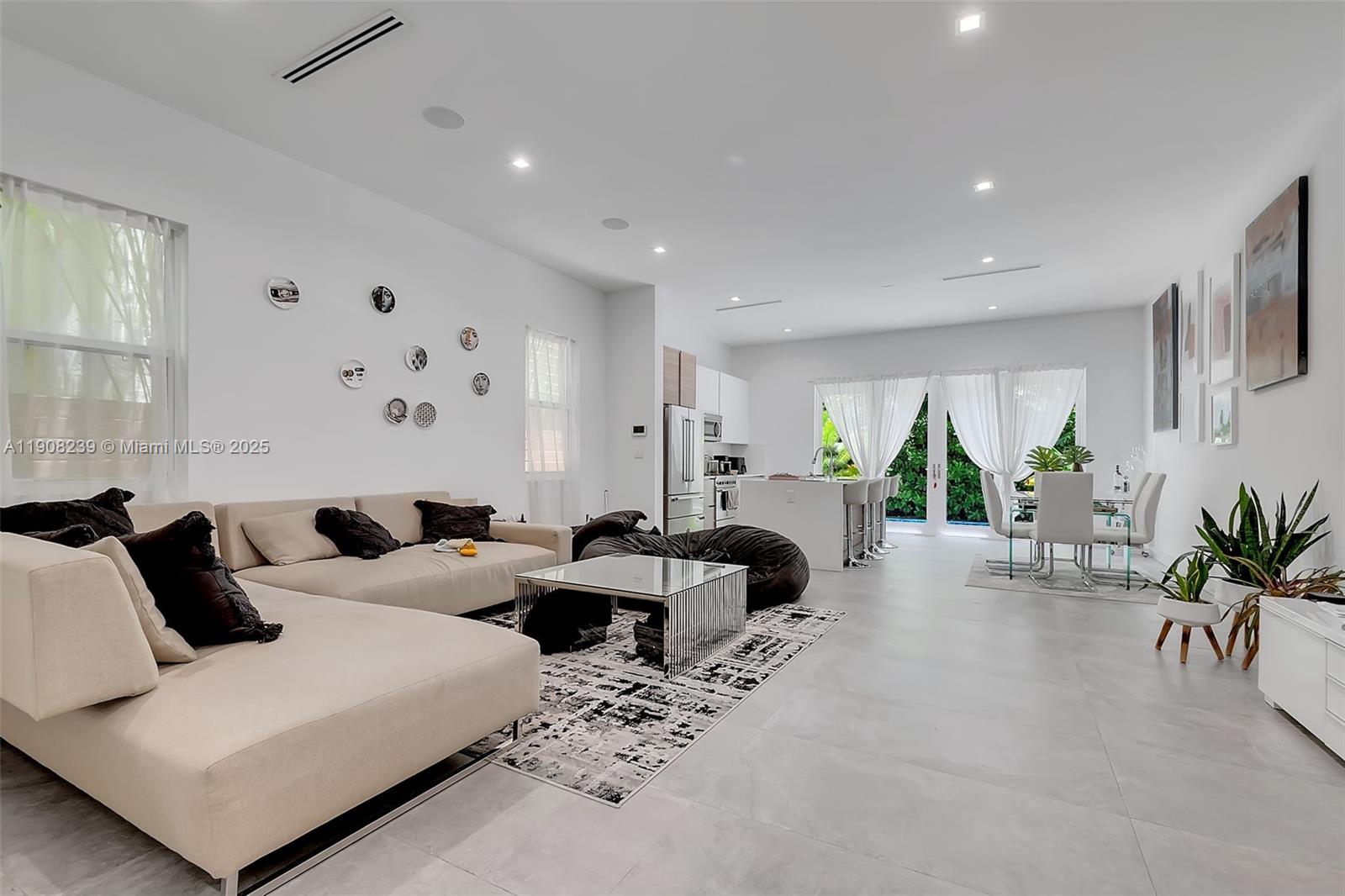 KOHINOOR I CONDO - Residential Lease