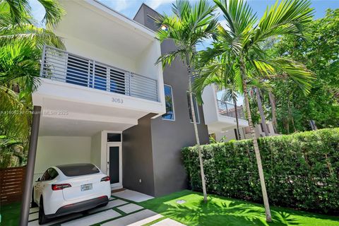 3053 Gifford Ln 3053 Miami FL 33133