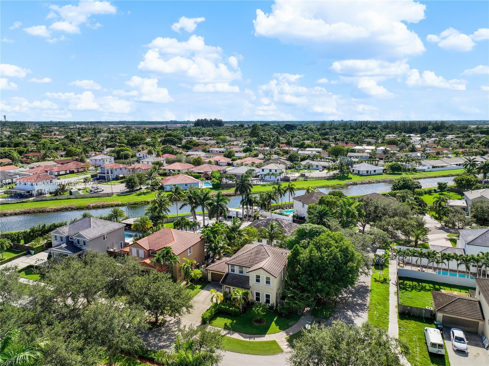COUNTRYSIDE - Residential