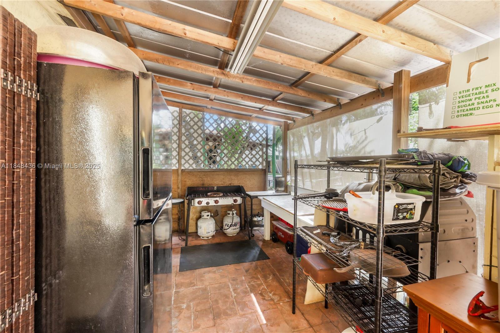 COUNTRYSIDE - Residential