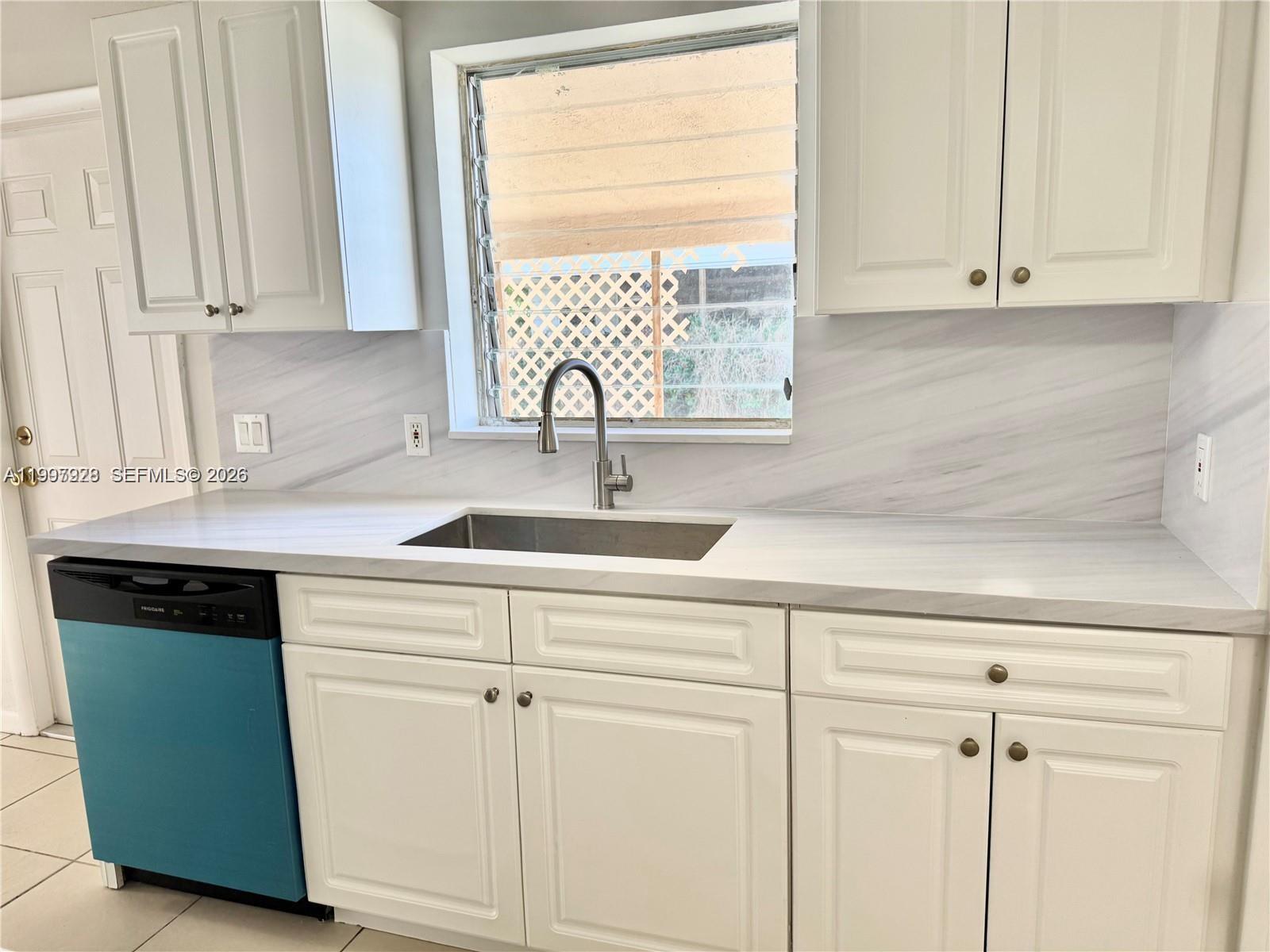 RIVER PARK UNIT 5 - Residential