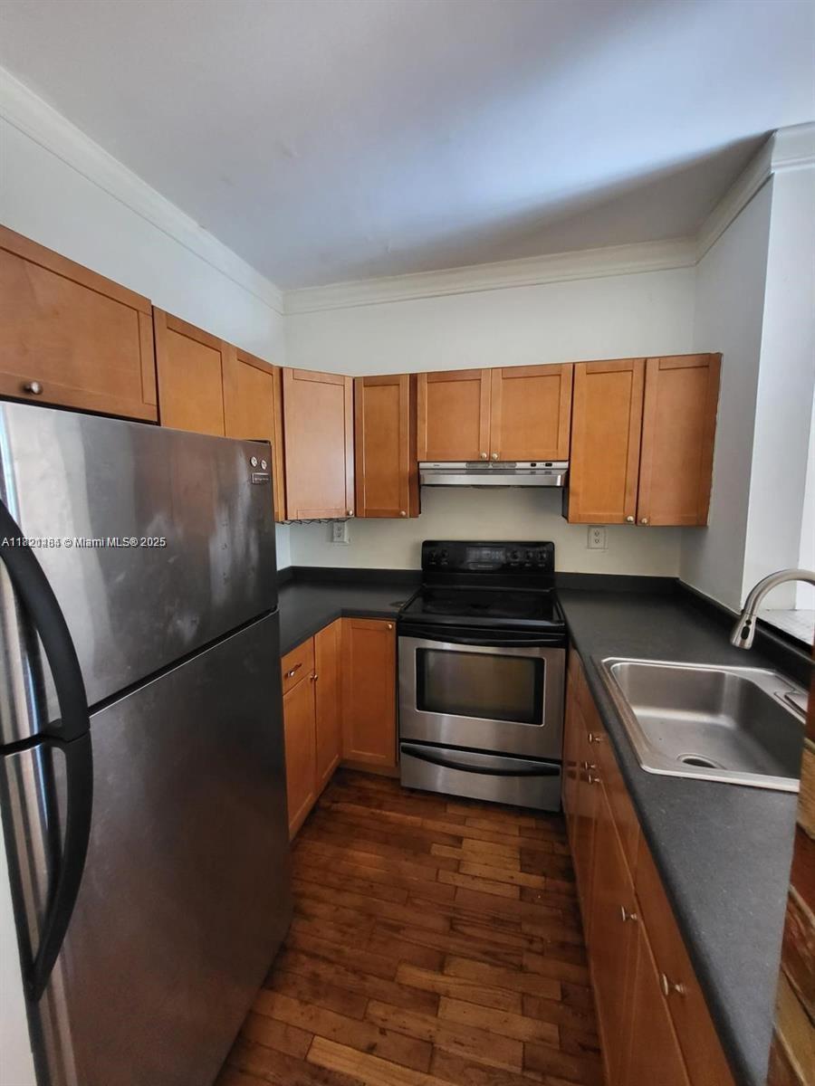 842 Meridian Ave 3A