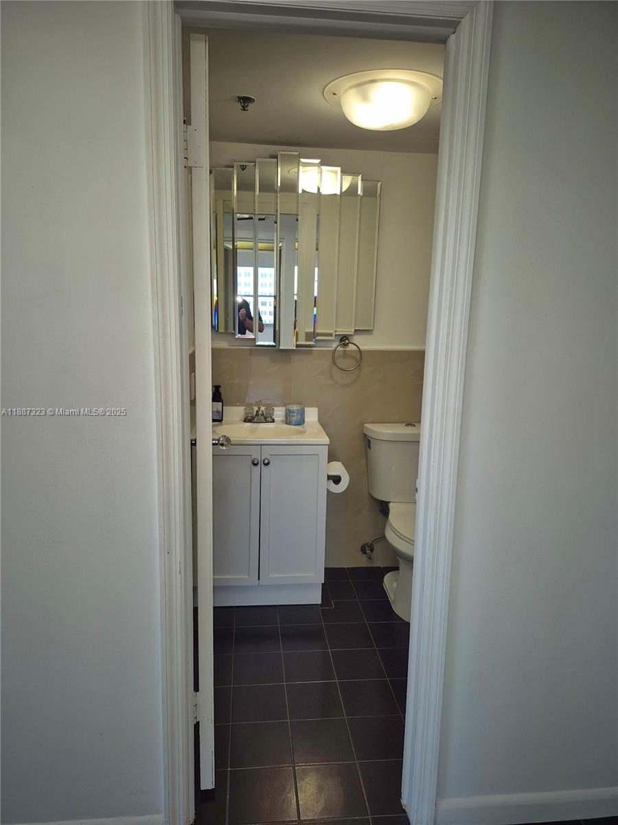 HILLCREST EAST NO 26 COND - Residential