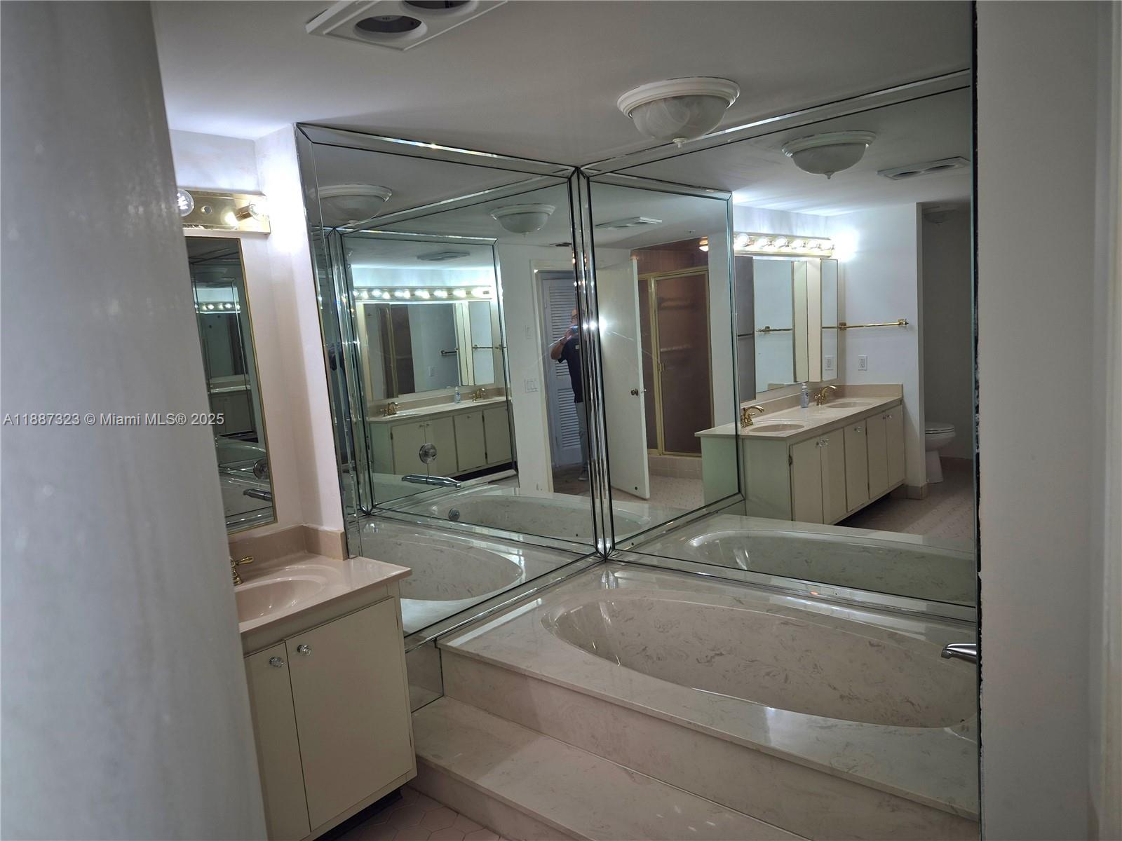 HILLCREST EAST NO 26 COND - Residential