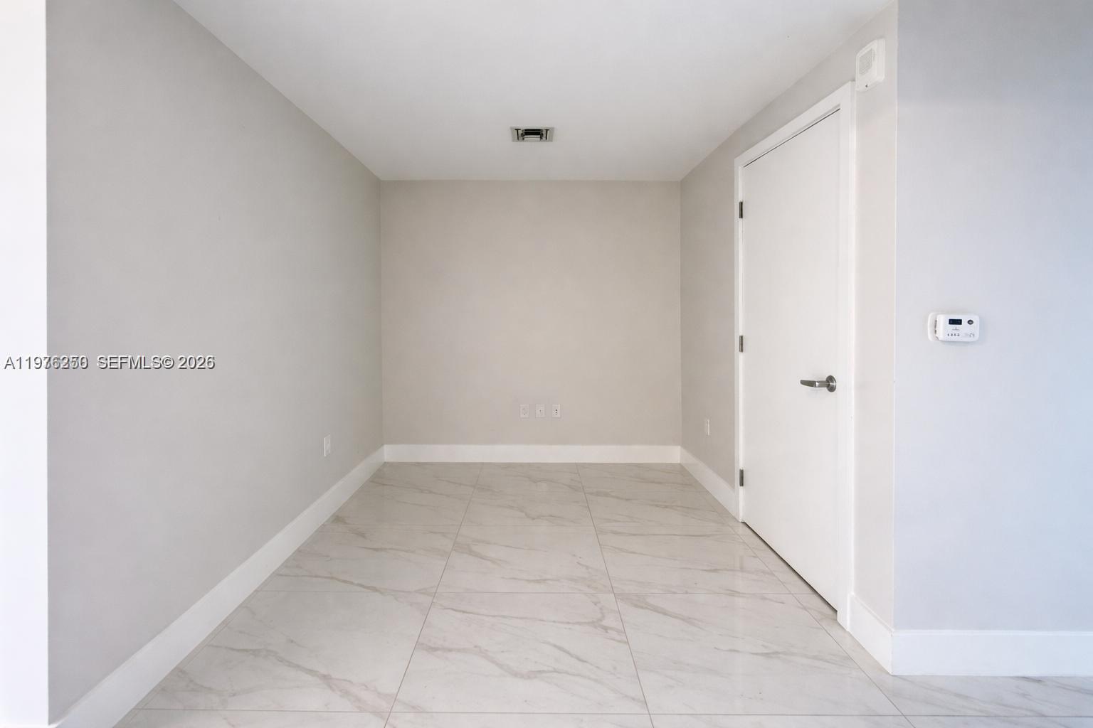 THE HARBOUR NORTH CONDO - Residential Lease