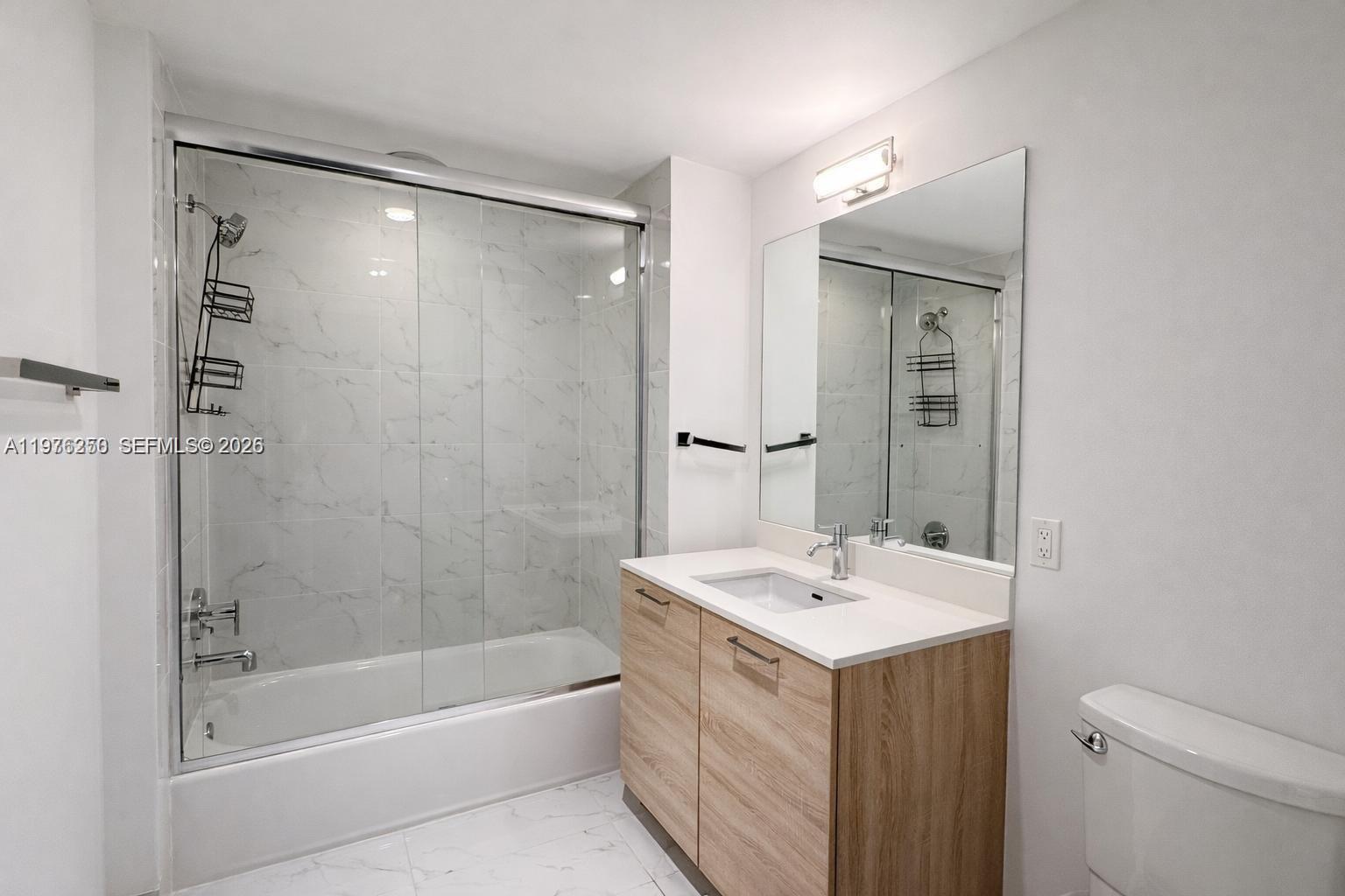 THE HARBOUR NORTH CONDO - Residential Lease