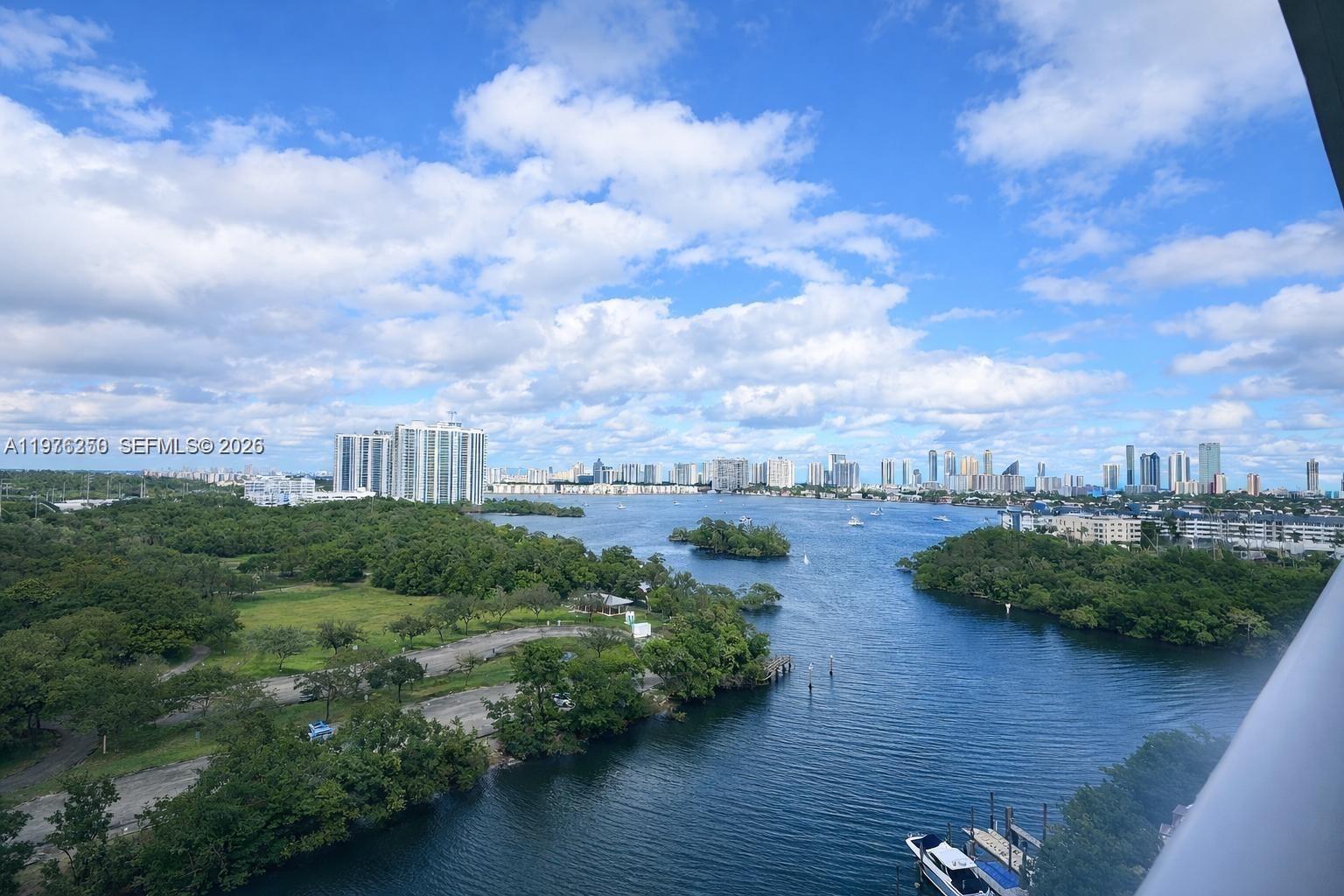 THE HARBOUR NORTH CONDO - Residential Lease