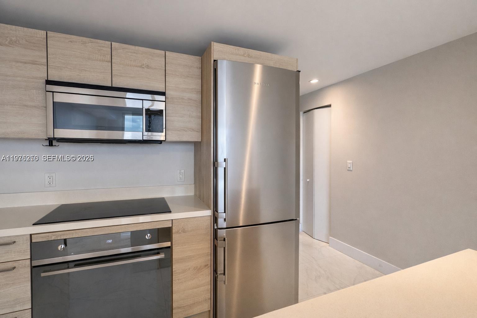 THE HARBOUR NORTH CONDO - Residential Lease