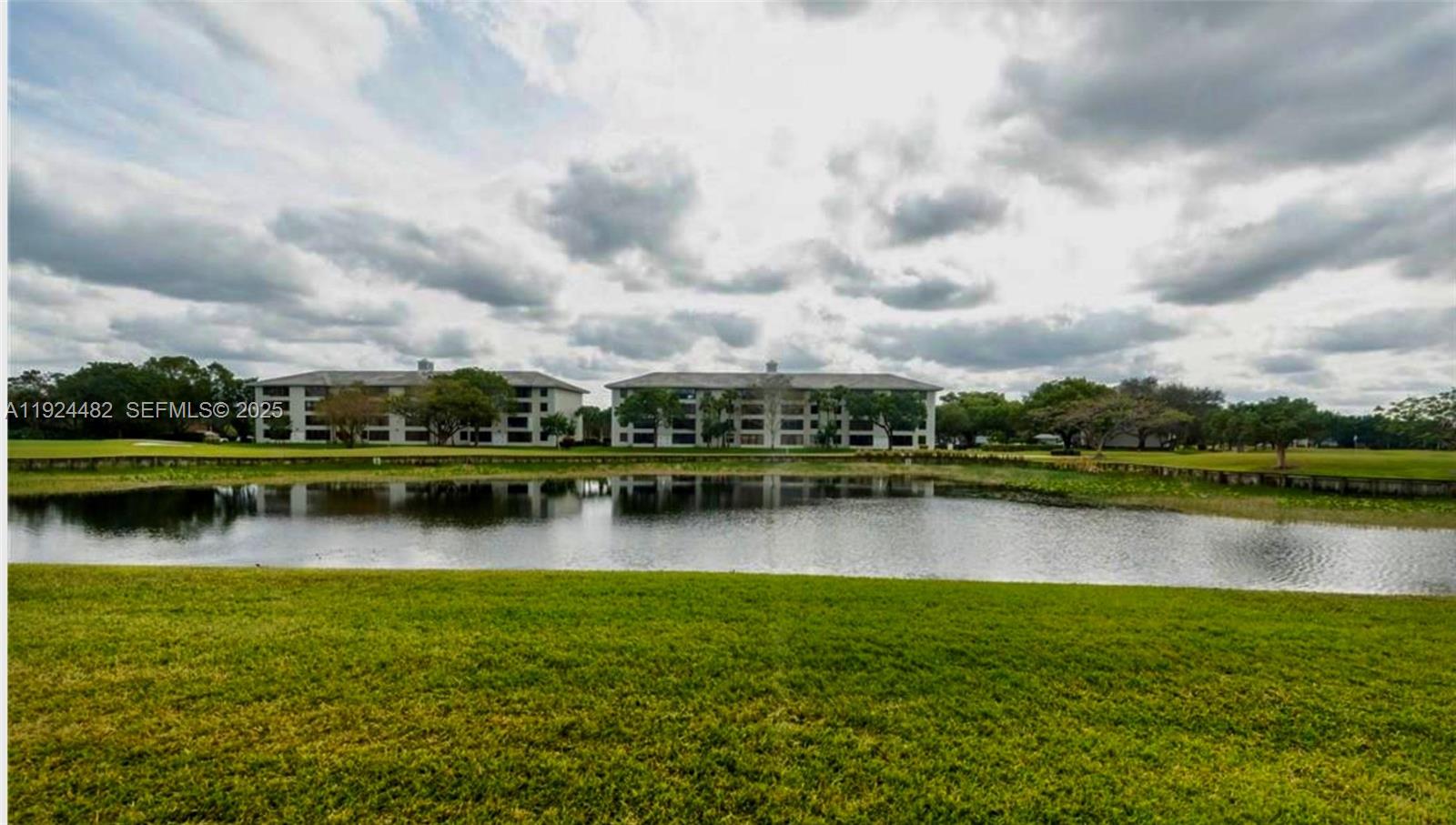 CONDO 10 OF WHITEHALL CON - Residential